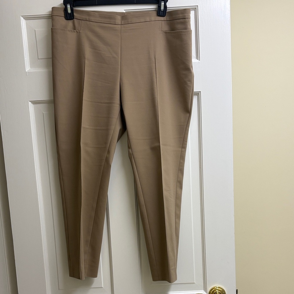 Akris Punto Camel Ankle Pants